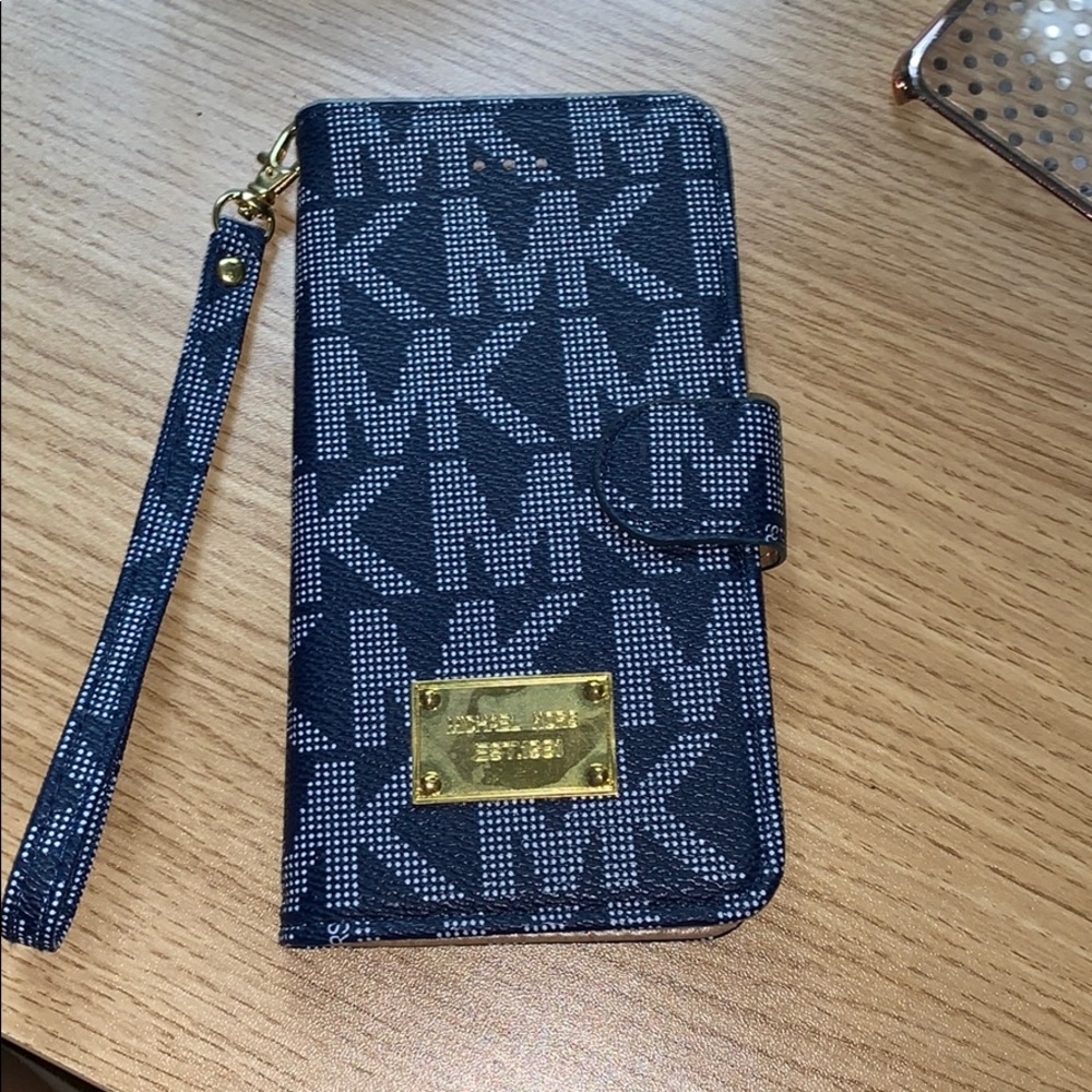 iphone 7 or 8 plus phone case / wallet wristlet